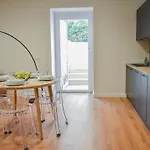 Falda House